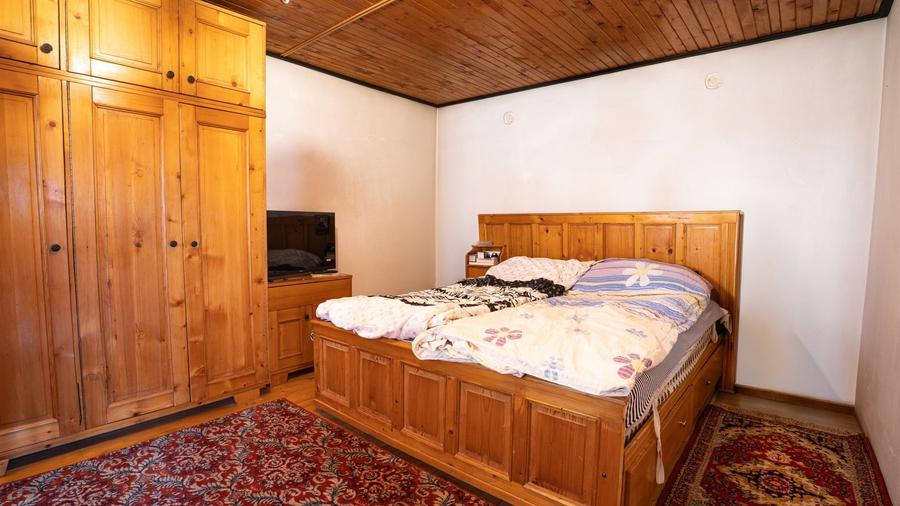 Proprietate cu potențial, 2 case și teren generos, Bran – Predelut - 9