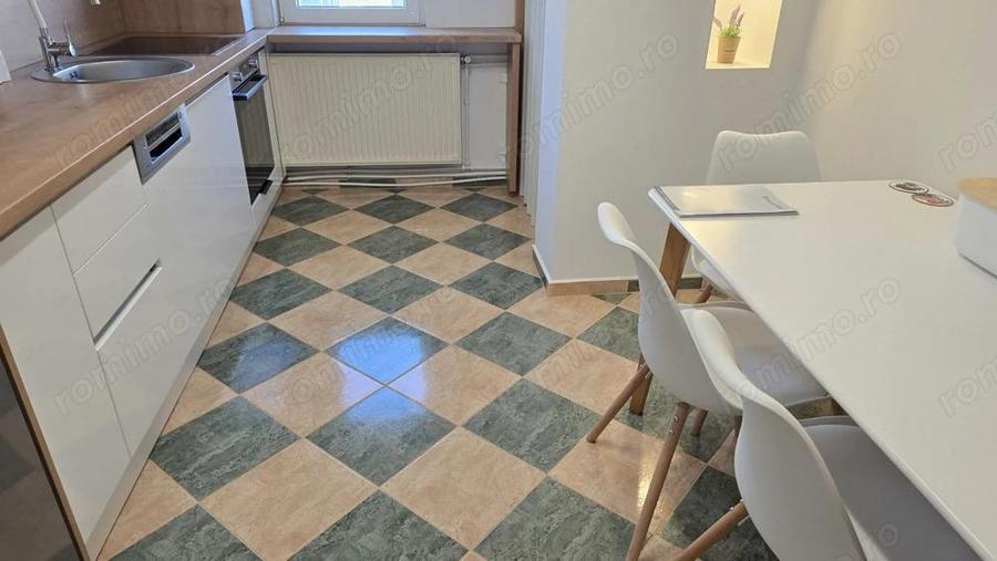 Vand apartament cu 3 camere decomandat in Deva, ultracentral (Al. Neptun), et 3, mobilat, utilat - 5