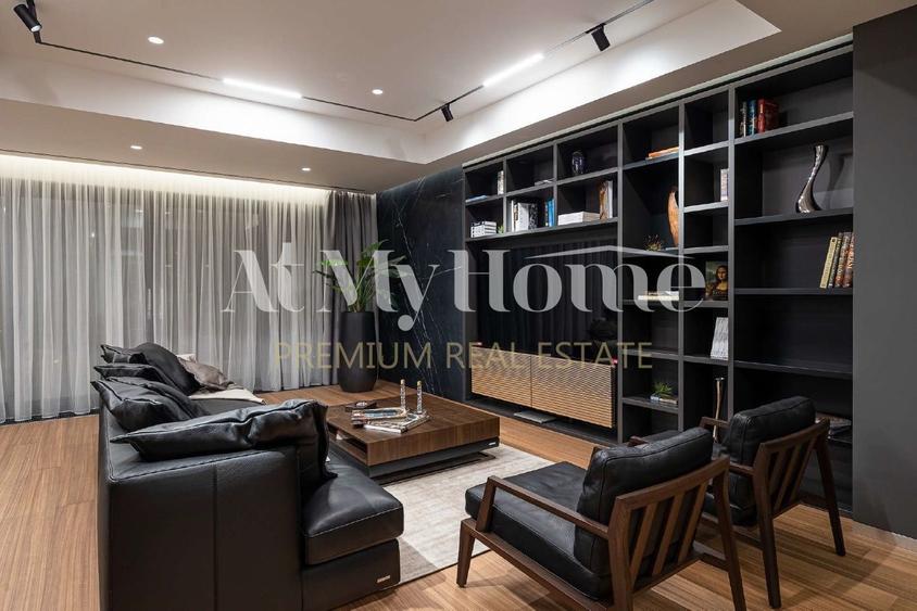 Penthouse cu 4 camere decomandat, mobilat în Primăverii