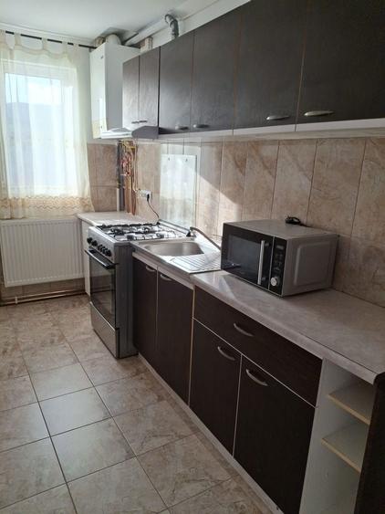 Inchiriez apartament 2 camere - 6