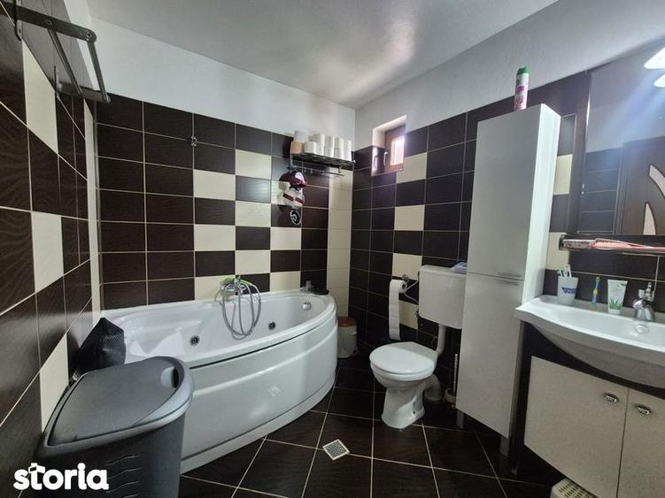 Casa P+1 ideala pentru locuin?a ?i activitate in Targu Jiu - 1