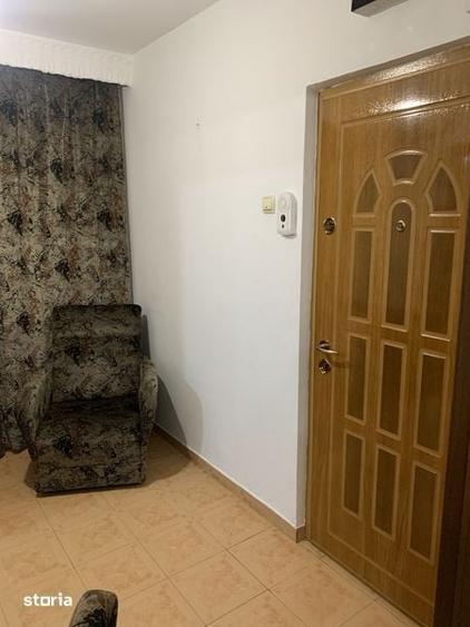 Vand apartament 2 camere decomandat - 1