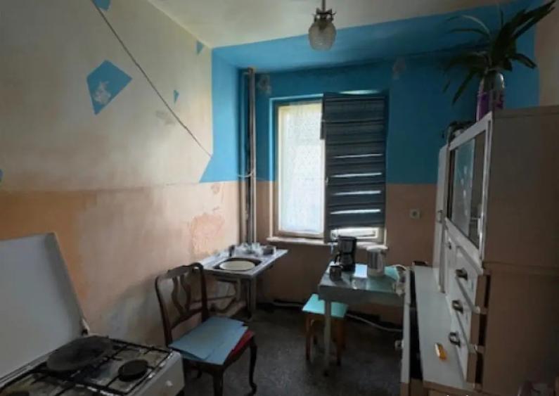 Apartament de vanzare, cu 2 camere semidecomandat, 48 mp, zo - 3