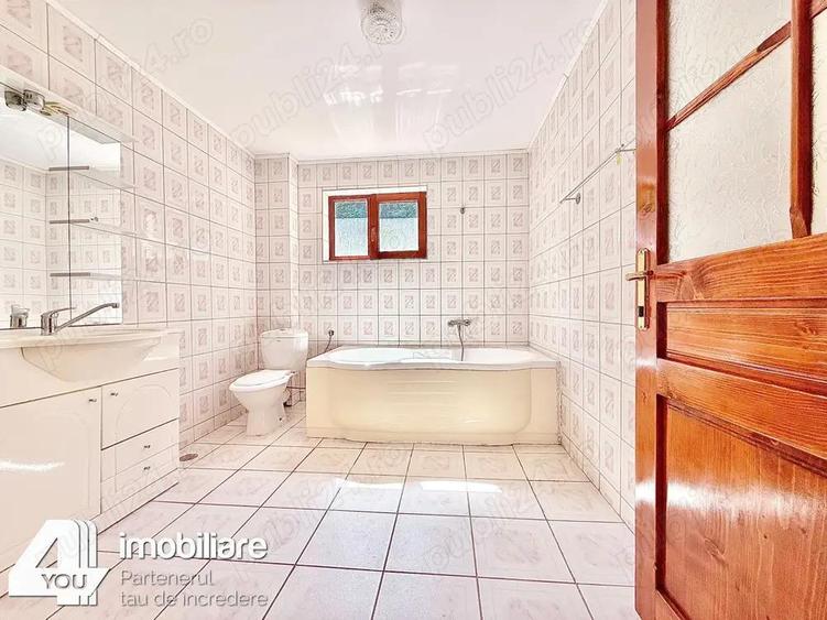 Cladire in Moneasa cu 9 camere: pretabil pensiune, azil batrani, casa vacan?a - 17