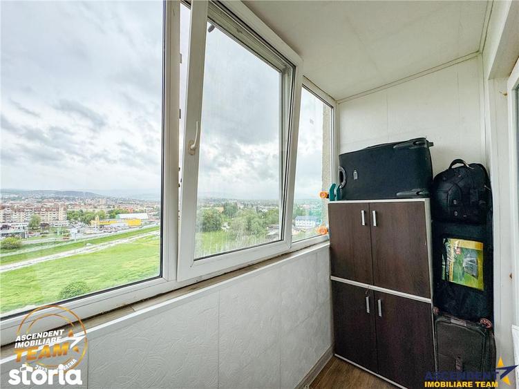 Apartament cu 3 camere, mobilat în Gării