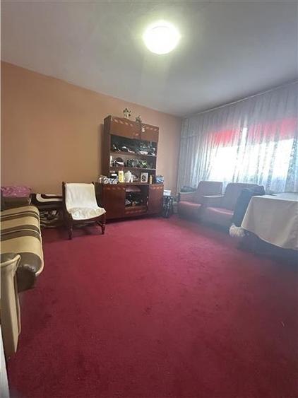 Apartament 3 camere, decomandat, Navodari - 3