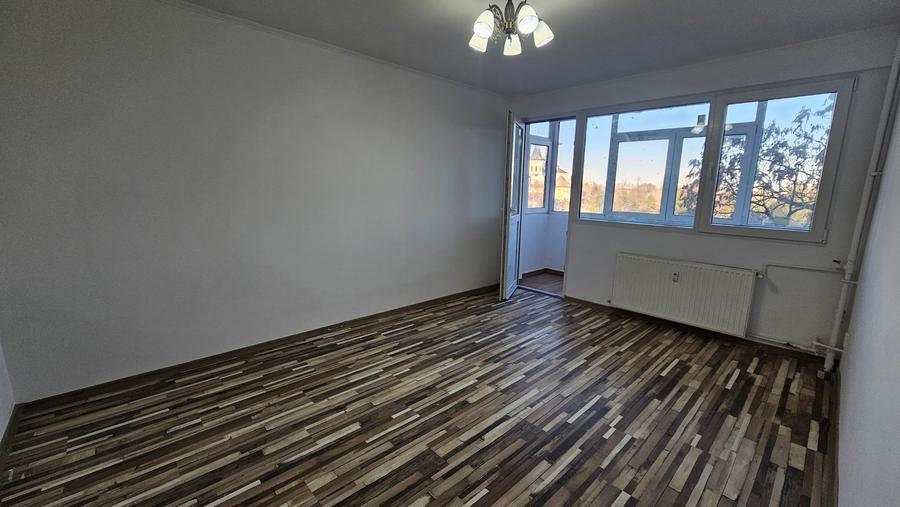 Vand apartament 2 camere renovat Eroii Revolutiei/ Cutitul de Argint - 4