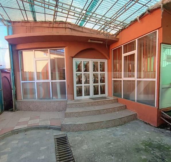 Casa cu 6 camere si garaj pretabil afacere zona Malu Rosu - 4