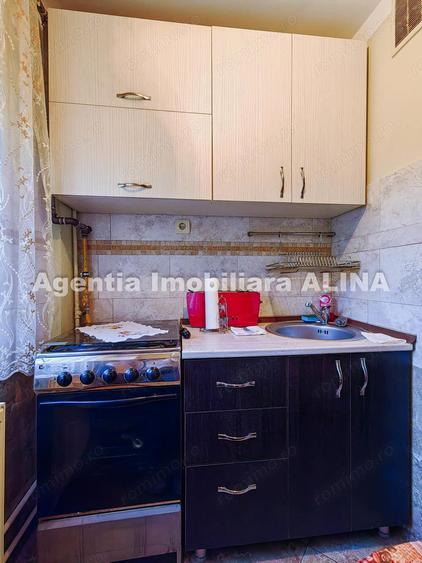 Garsoniera in Deva, zona Dorobanti, 28 mp, decomandata, etaj 3. - 4