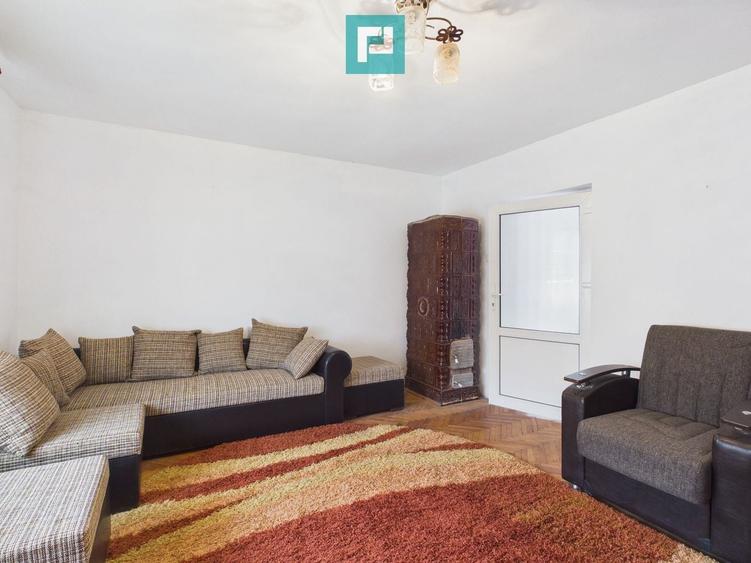 2 case separate + curte 1400 mp – Zona Dâmbovița - 3