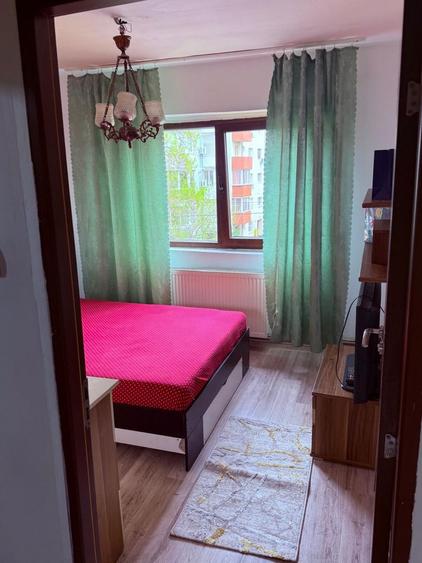 Inchiriez apartament 3 camere - 7