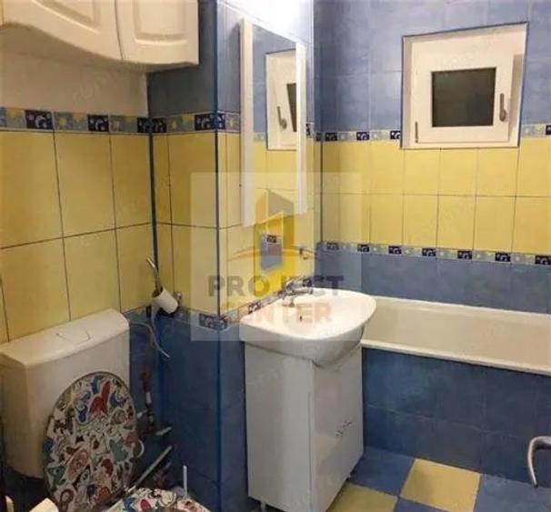 Apartament decomandat, doua camere de inchiriat, Bere - 2