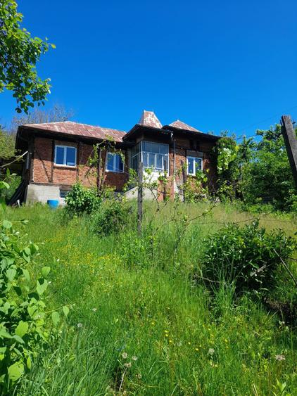 Casa din caramida. locuibila. Ocnita, jud.Dambovita. - 5