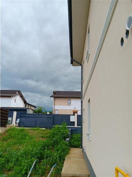 Miroslava vila la cheie  P+E su118mp Teren 440mp zona Trans Anapet - 11