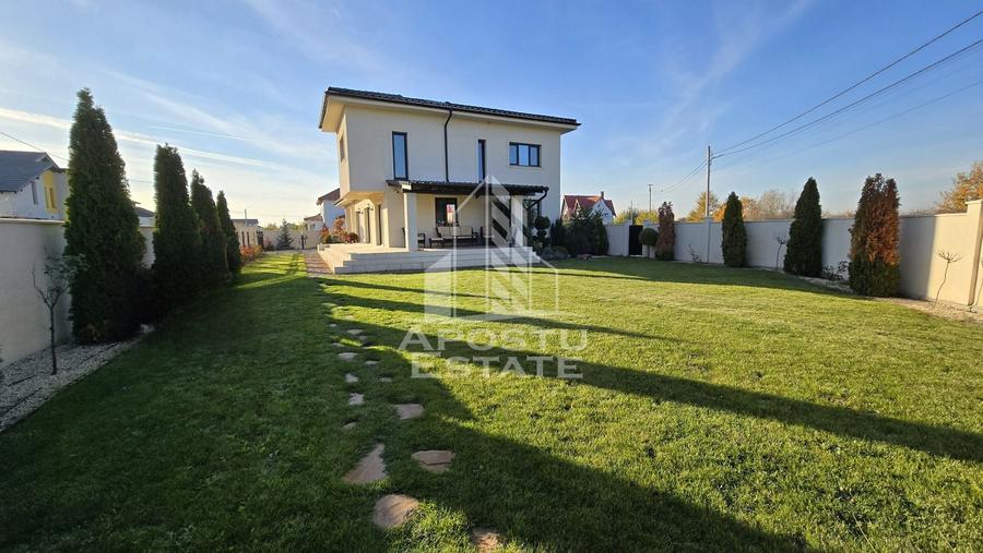 Casa individuala de inchiriat cu 5 camere, 3 bai si garaj, Sag, Timis - 1