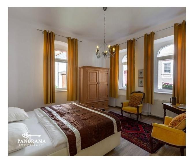 Pensiune de v&acirc;nzare &icirc;n Sighișoara, la c&acirc;țiva pași de Cetatea Medievala - 9