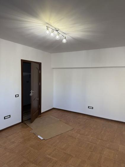 Etajul 1 ultracentral Bacau, apartament, renovat, prima inchiriere, Casa de cultura - 1