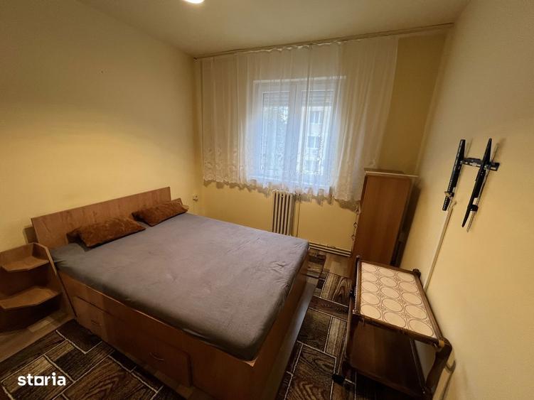 INCHIRIEZ apartament 3 camere,semidecomandat,zona Mihai Viteazul - 4