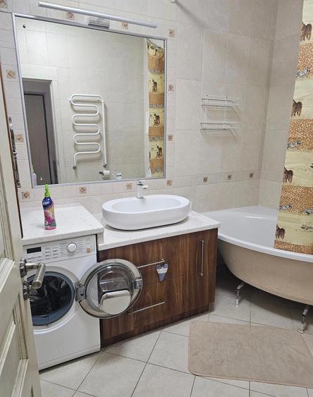 De vanzare apartament cu 2 camere in zona Circumvalatiunii - 1