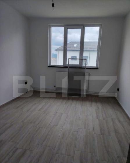 Casa de vanzare, cu 6 camere, 288 mp, zona Voinesti - 12