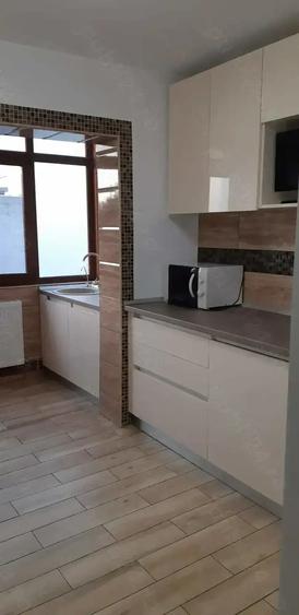 Apartament 3 camere, cf 1, decomandat, Craiovei - 2