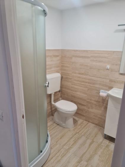 Inchiriez apartament - 3