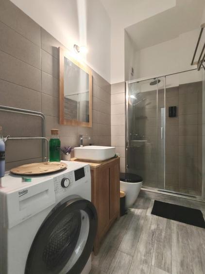 Apartament 1 camera, decomandat, 32 mp, VEDERE LATERALA la MARE, cod 161340 - 9