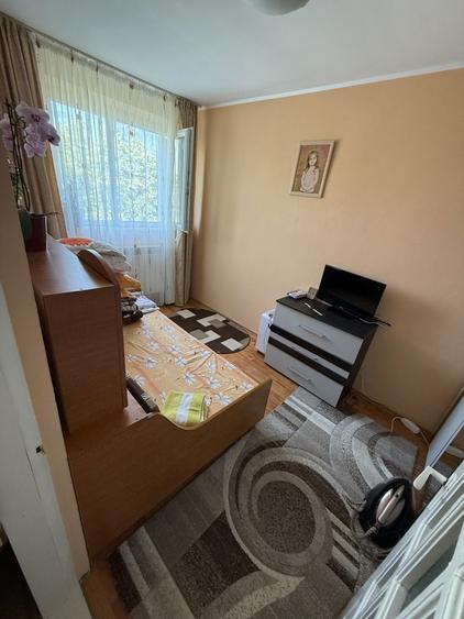 Vand Apartament zona K-tanga Bloc A1 - 5