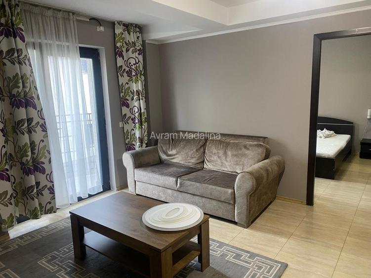 Trocadero_apartament 2camere,pret 450E Trocadero_apartament 2camere,pret 450E