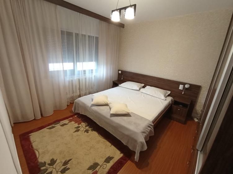 Apartament 3 camere Frumoasa-Continental, decomandat, etaj 4/8 - 7