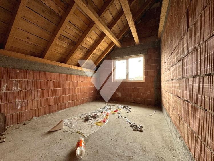 Casa noua la rosu 4 camere si teren 600 mp in Sura Mare Sibiu - 2