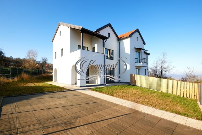 Duplex cu 5 camere cu Teren 403 Mp în Feleacu