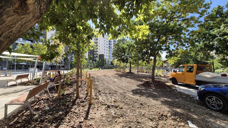 Teren intravilan 313 mp de vânzare Parcul Liniei – Sector 6 - 1