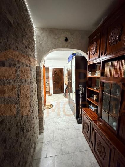 Apartament 3 camere, situat in zona Tomis Nord - 3