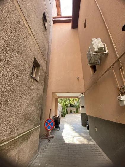 BRASADAS vinde casa pt locuit / afaceri zona ULTRACENTRALA. - 2