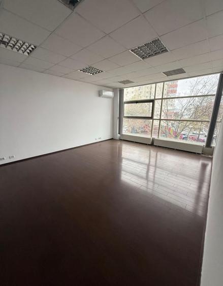 Spatiu Comercial | Aparatorii Patriei | Parcare - 2