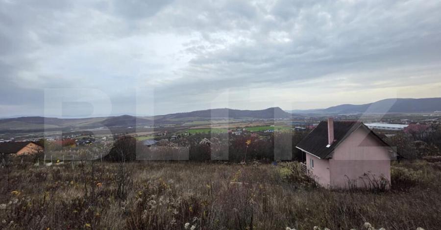 Teren intravilan 700 mp, cu toate utilita?ile priveli? - 4