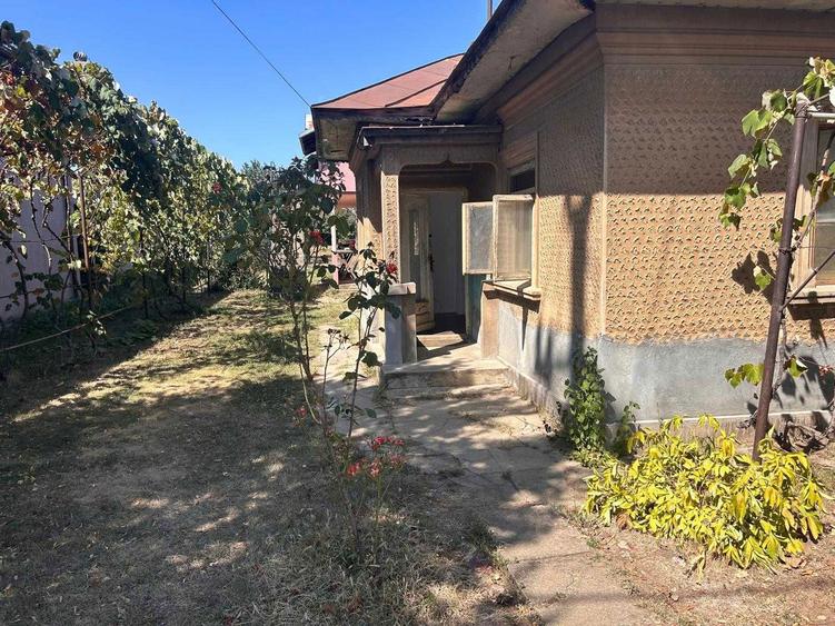Casa batraneasca de inchiriat - 7