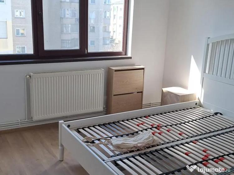 Inchiriez apartament cu doua camere str. Stirenului - 9