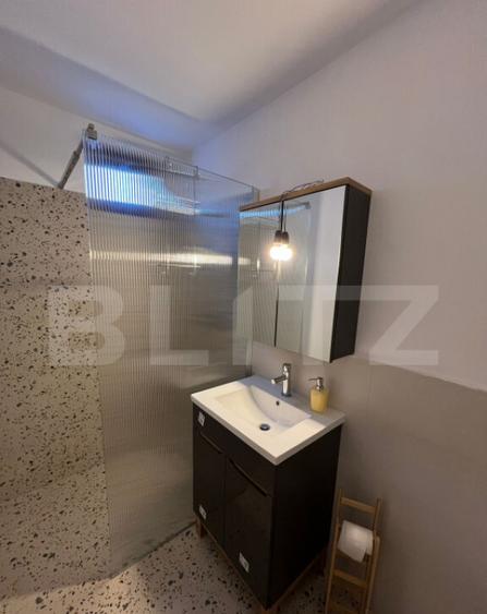 Casa 2 camere, 43 mp, zona Centrala - 12