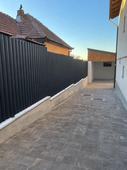 Casa in cartierul Trei Stejari ideala pentru o familie / birouri / investitie - 1