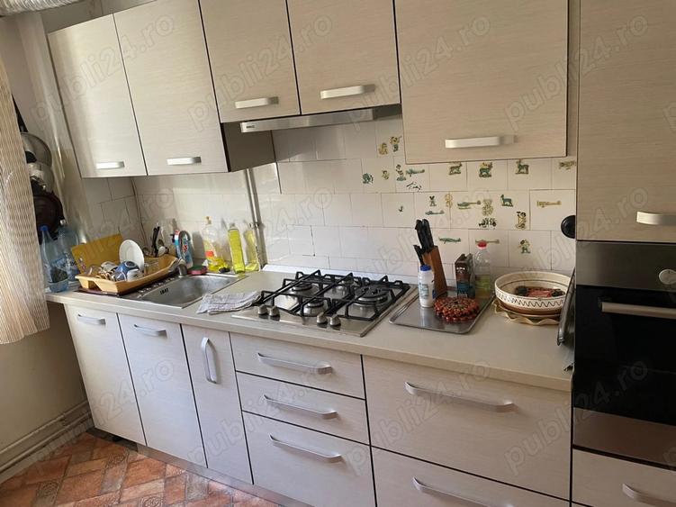 Inchiriez Apartament 3 camere dec. et 1 zona M. Viteazu - 3