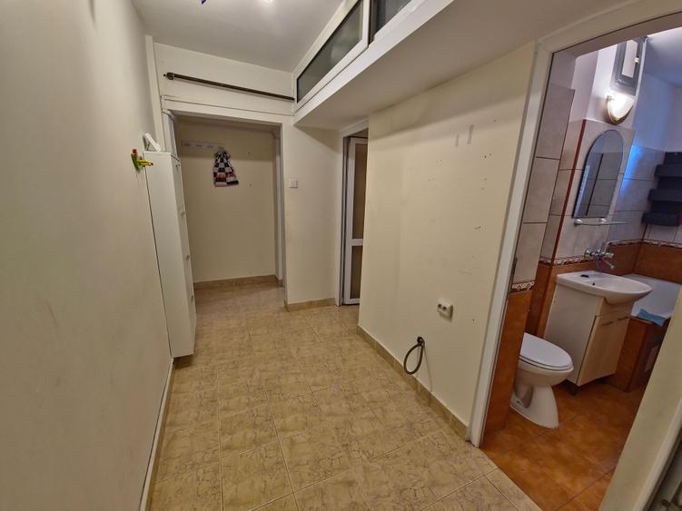 Groapă Inel II 3 Camere  Etaj 1  Semidecomandat  Centrală Gaz  Mobilat - 15