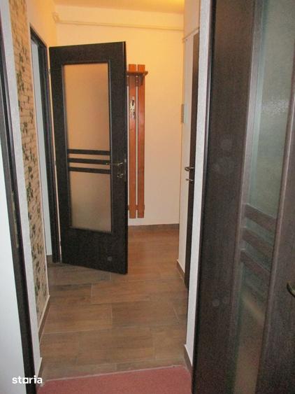 Apartament central etajul doi, renovat, stare buna, Hunedoara. - 2