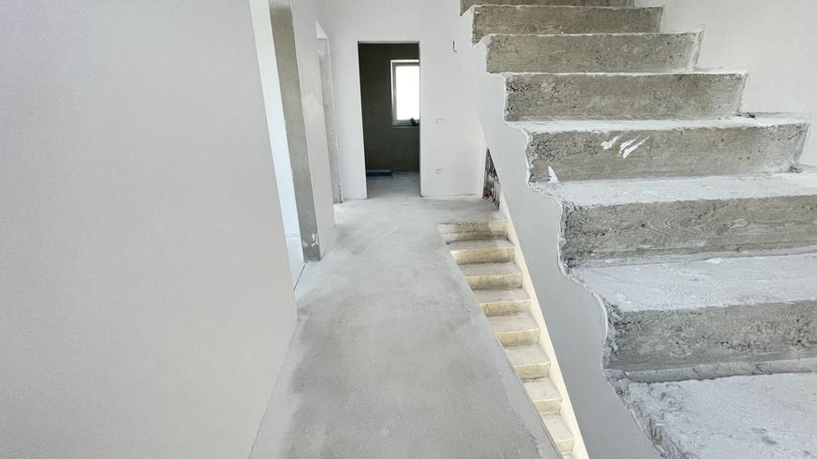 Comision 0% -Triplex  P+1E+M-Sacalaz -finisaje la alegere - 48