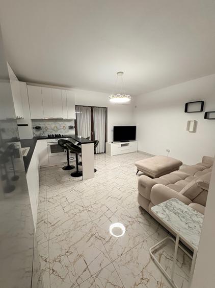Apartament cu 2 camere decomandat în Sud