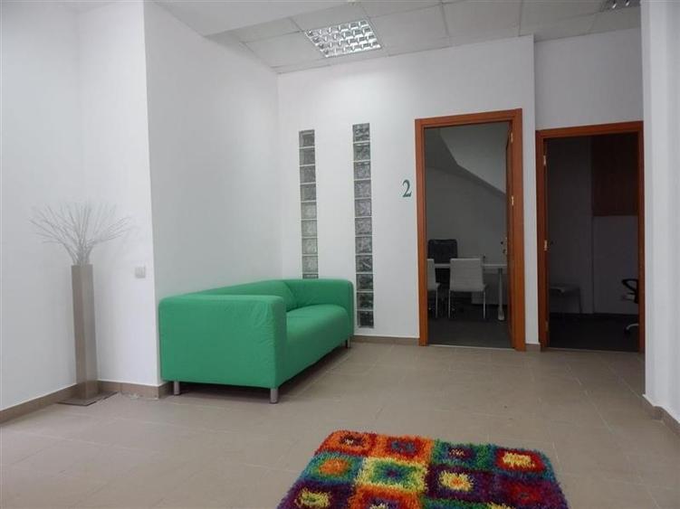 Vila de vanzare pretabila clinica medicala/birouri - 26