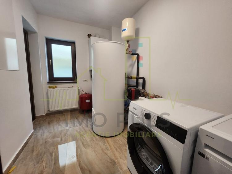 Timisoara. 914 Teren. 7 Bai. 2 Garaje. Zona Ciarda Rosie. Posibilitate rate - 28