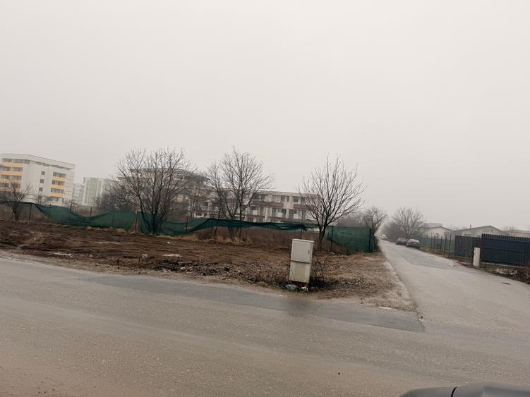 Oportunitate! Teren 1000mp. Deschudere 20ml. Regim inaltime P+2 - 1