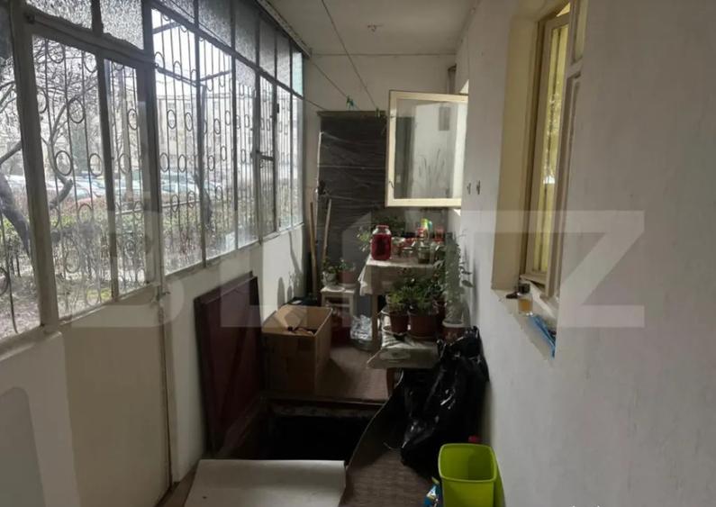 Apartament 3 camere, 55 mp, zona Vest - 9 mai - 1